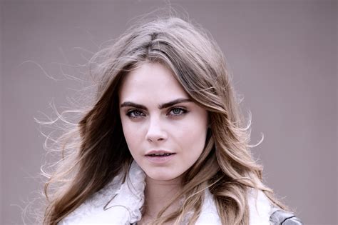 Hd Wallpaper Featuring English Celebrity With Blue Eyes Cara Delevingne