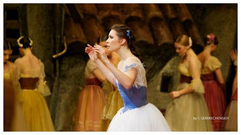 Maria Alexandrova As Giselle During The Mad Scene In Act 1 Of The