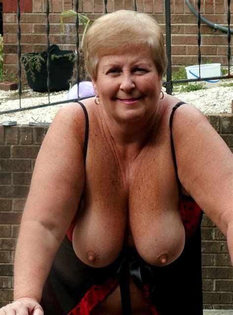 Granny Housewives Hot Porn Pic Maturegrannypussy