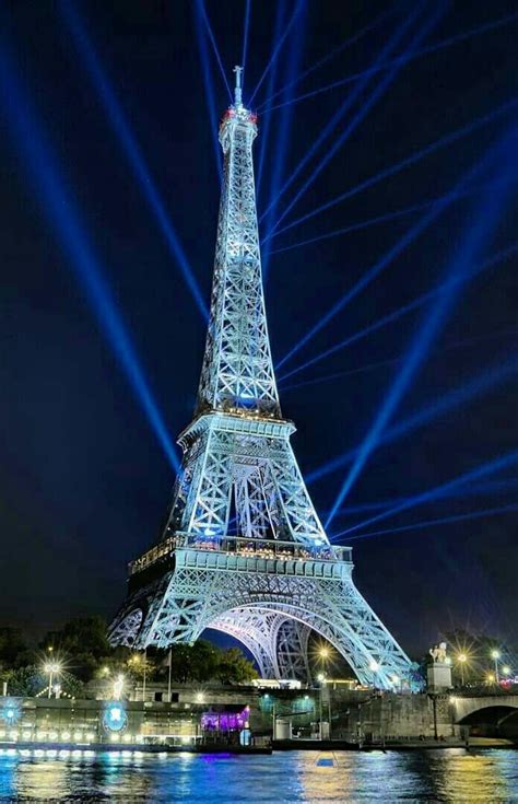 Pin De Parishaydar En Eiffel Tower Fotos Parisinas Fotos En Paris