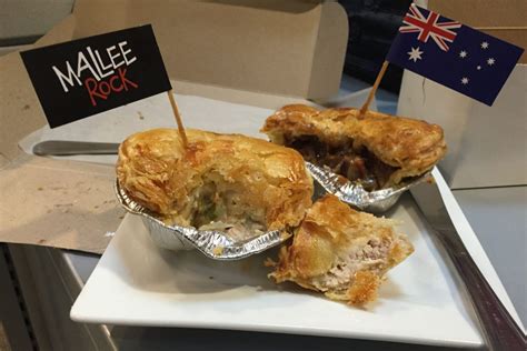 3 Classic And Comforting Recipes Australian Meat Pies Everything Zoomer