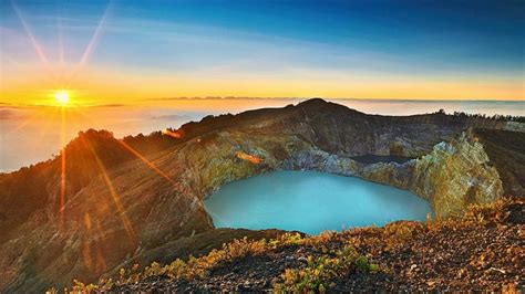 Tak Hanya Indah 5 Gunung Di Indonesia Ini Juga Sajikan Pemandangan