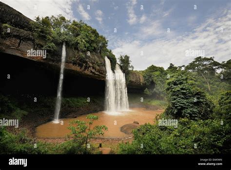 Tello Waterfall Adamawa Region Cameroon Stock Photo Alamy