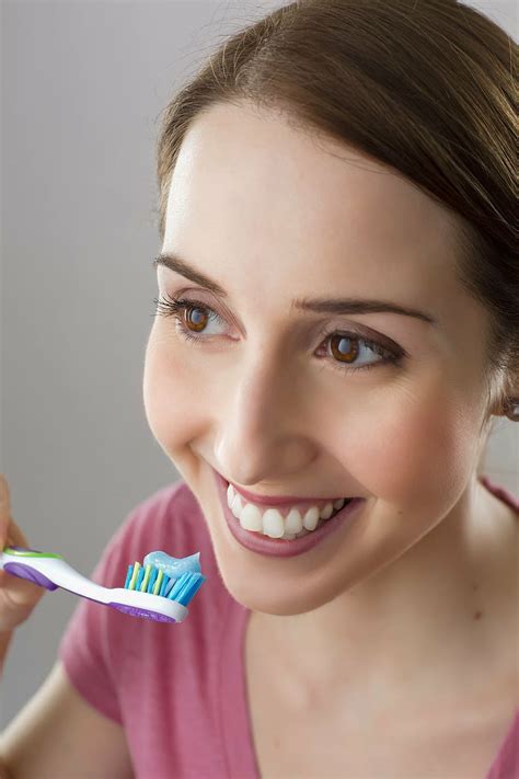 Woman Holding Toothbrush Smiling Dentist Tooth Smile Hygiene