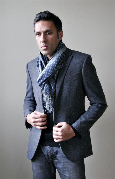 Mens Formal Wear Scarves Mens Guide On How To Wear A Scarf 8 Rules