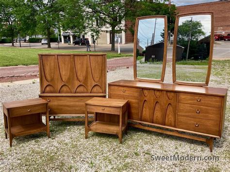 Complete 6 Piece Broyhill Brasilia Bedroom Set Midcentury Bedroom