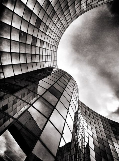 45 stunning black and white architecture photography