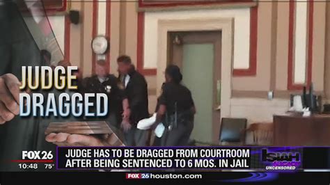 judge in cincinnati dragged out of courtroom after being convicted fights charges