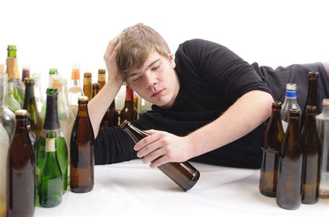 Qué Hacer Si Detectas Que Tu Hijo Adolescente Bebe Alcohol Madres Hoy