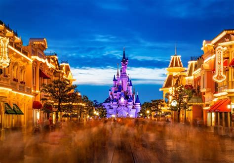 Get ready for a magical time at disneyland paris. Disneyland Paris Closing Until 2021 - Disney Tourist Blog