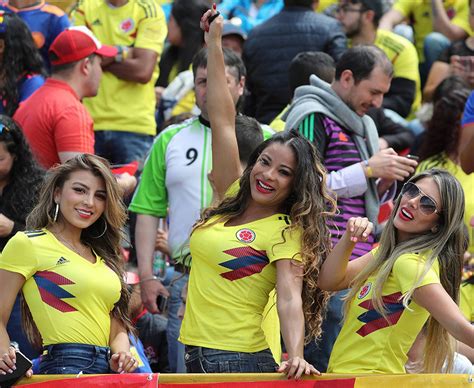 world cup 2018 colombia fans celebrate team s return to bogota daily star