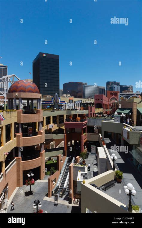 Horton Plaza Shopping Mall San Diego Usa Outdoor And Indoor