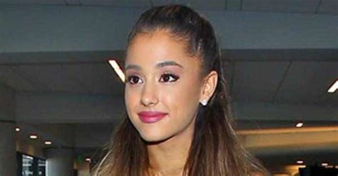 Yikes Ariana Grandes Uneven Fake Tan Is On Display After She Shares