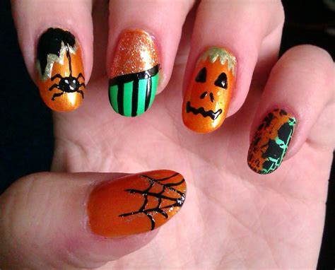 6 Best Easy And Charming Diy Halloween Nail Art Design Tutorials