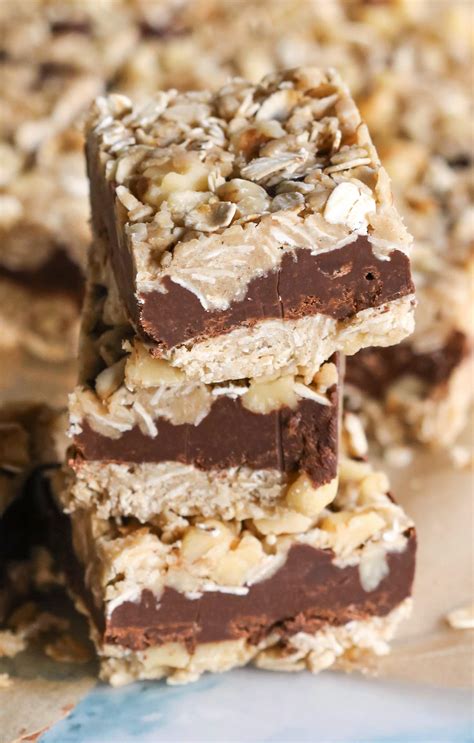 These no bake kettle corn bars are so fun to eat. Easy No-Bake Oatmeal Fudge Bars (gluten free, vegan, healthy)