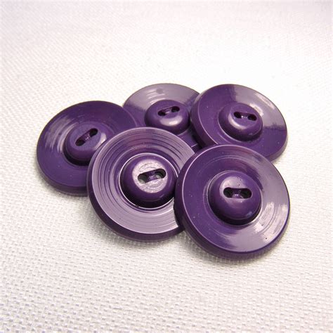 Vintage Violet Large 1 18 28mm Glossy Purple Buttons Etsy Vintage