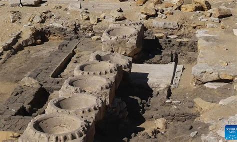 4 500 year old mud brick building remains uncovered in egypt global times