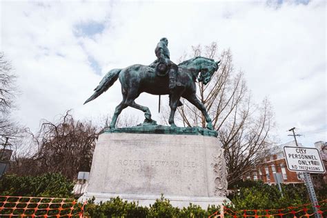 Charlottesville Removes Statues Of Confederate Generals Sacagawea