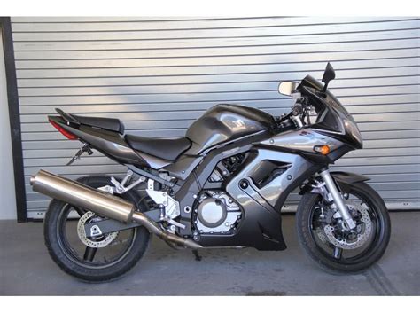 The most accurate 2008 suzuki sv650sfs mpg estimates based on real world results of 67 thousand miles driven in 10 suzuki sv650sfs. Buy 2008 Suzuki SV 650SF on 2040-motos
