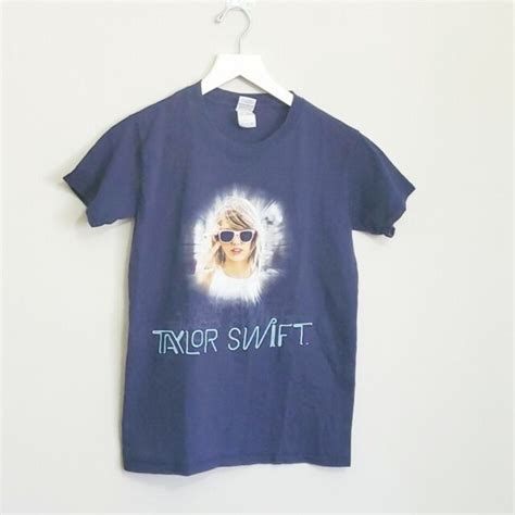 Womens Taylor Swift 1989 Tour Graphic T Shirt Medium Ebay