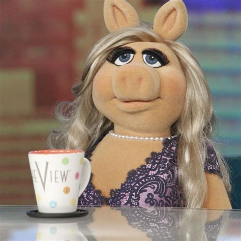 You Need To Read Miss Piggys Essay On Why Shes A Feminist Kermit