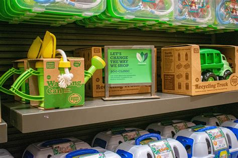 SSA Group Eliminates Single-use Plastic Packaging at Houston Zoo - SSA