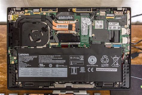 Lenovo Thinkpad X1 Carbon 5th 2017 Disassembly and RAM, SSD Upgrade
