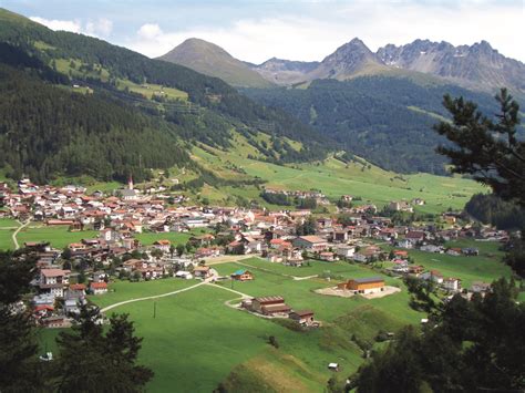 2021 in de competitie ek 2020. Nauders in Tirol; ontdek Oostenrijk, Zwitserland en Italië ...