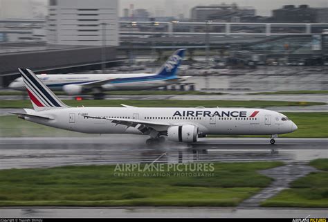 F Hrbg Air France Boeing 787 9 Dreamliner At Tokyo Haneda Intl