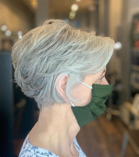 9 Trendy Short Hairstyles For Gray Hair Hairstyles Weekly