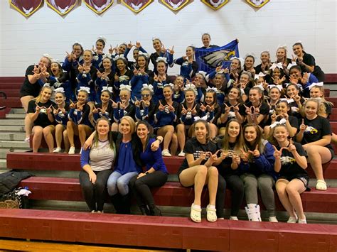 Eisenhower High School Girls Varsity Cheerleading Winter 2018 2019