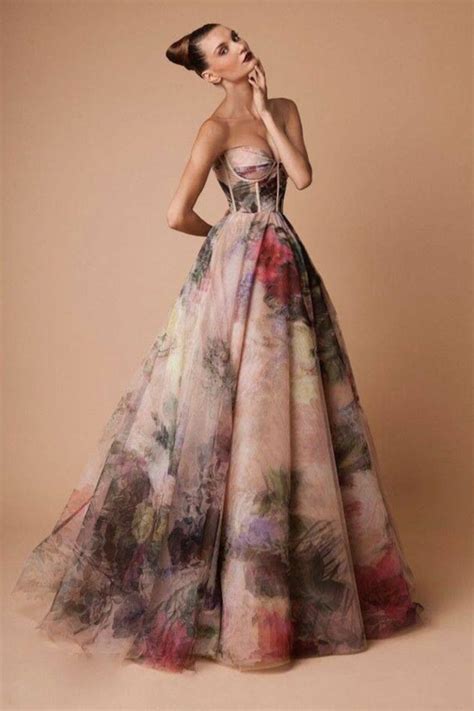 Je vous ai concocté une liste des meilleurs vendeurs de robes de soirée. La robe de soirée - 60 idées modernes