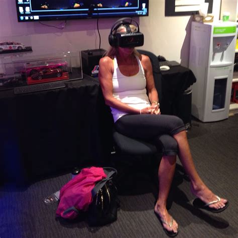First Time Trying The Oculus And Loving It Customer Experience Virtual Reality First Time Vr