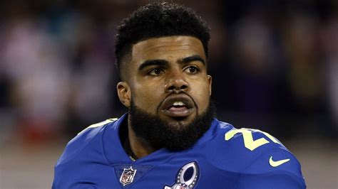 ezekiel elliott pulled down woman s top during a st patrick s day parade