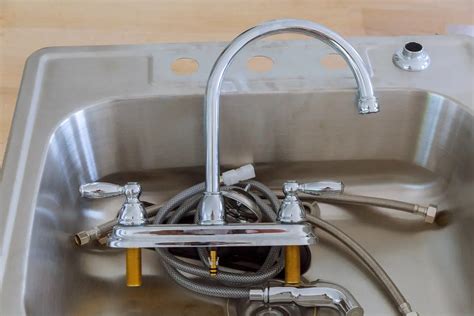Complete Step By Step Guide To Installing A Bathroom Sink Faucet ShunShelter