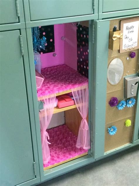 Removable, vinyl polka dots create a whimsical interior for your locker. Decorating Your School Locker | ThriftyFun