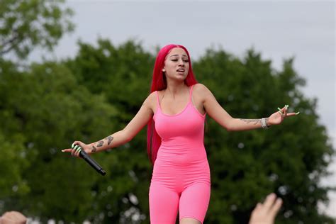 inside bhad bhabie s rise from cash me outside girl to rapper and model as teen flaunts 50