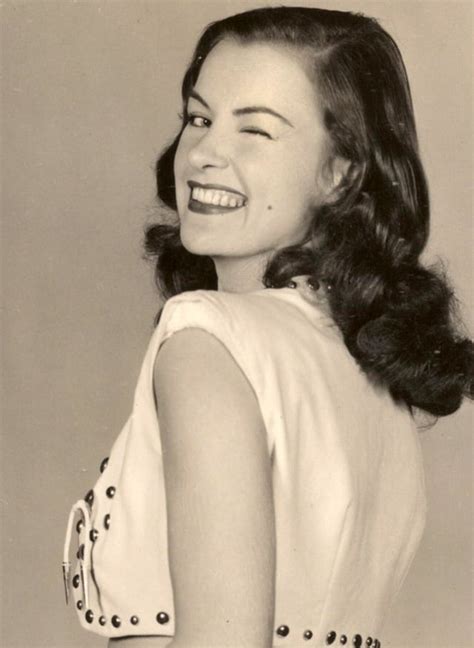 Hollywood Classic Beauty 50 Glamorous Photos Of Ella Raines In The