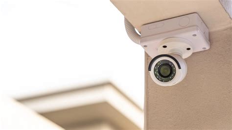 Como encontrar câmeras escondidas no Airbnb Veja e evite ser espionado a
