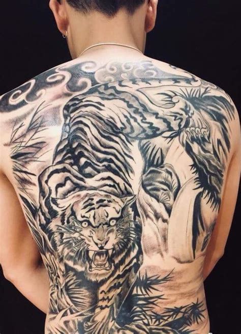 Hổ là chúa sơn lâm dũng mãnh với sức mạnh đứng đầu muôn loài. Hình Xăm Hổ Xuống Núi Đẹp Nam Nữ ️ Tattoo Hổ Hạ Sơn