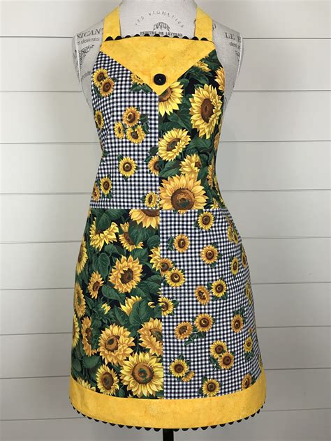 Jazz Up Your Kitchen With This Bright Yellow Sunflower Apron Apron Designs Cute Aprons