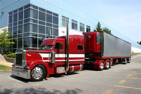Peterbilt Custom 379 With Matchin Reefer Peterbilt Trucks Big Trucks