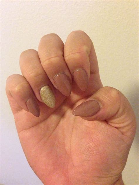 Pointed nails | Pointed nails, Nails, Beautiful