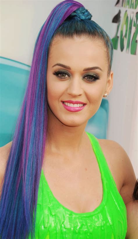 But in real life, katy is still sporting her bright blue hair, as she showed while promoting her false eyelash range for eyelure in glendale yesterday. Hottest Style Diva Katy Perry Hairstyles - The WoW Style