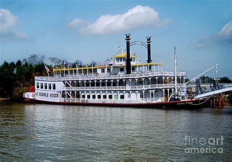 Creole Queen Paddle Wheel Steam Boat New Orleans Photograph By Wernher