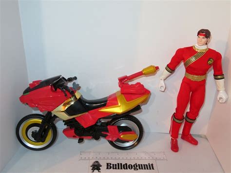 Power Rangers Wild Force Red Figure Doll Savage Cycle Motorcycle Toy