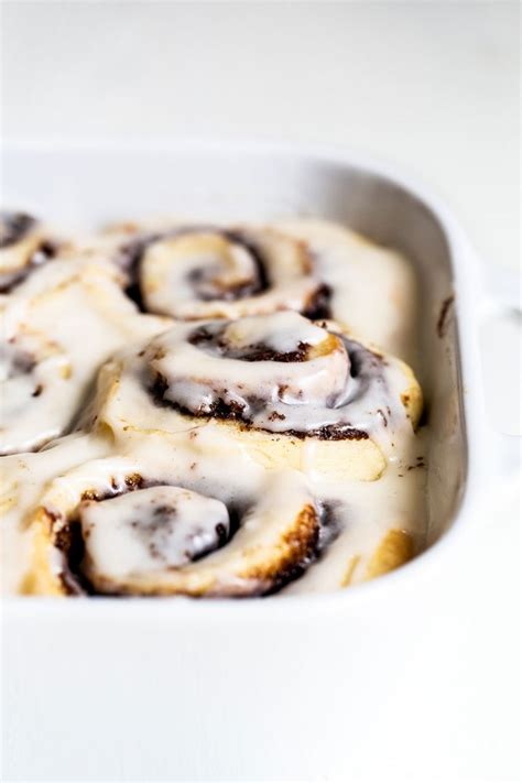 Gooey Cinnamon Rolls Recipe Handle The Heat