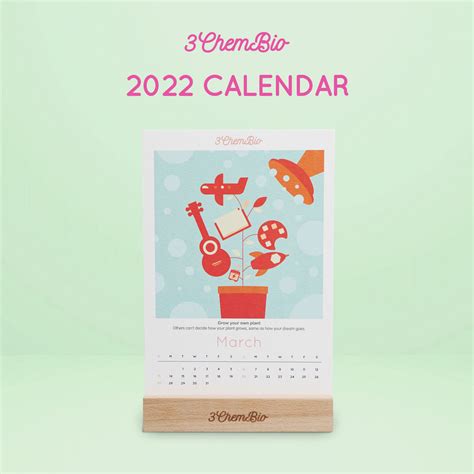 【2022年座枱月曆正式登場‼️即到概念店換領🤩】 每年踏入12月，同事朋友同屋企人都開始四圍搜羅新一年嘅月曆🗓️！嚟緊一年每日都要放喺枱頭噃