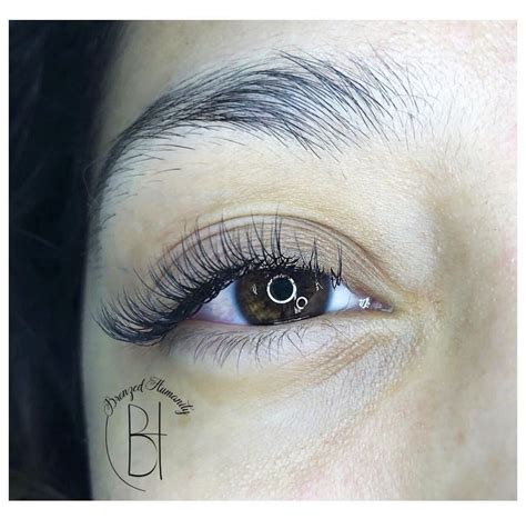 Natural Classic Lash Set Bronzed Humanity Bellalash Custom Natural