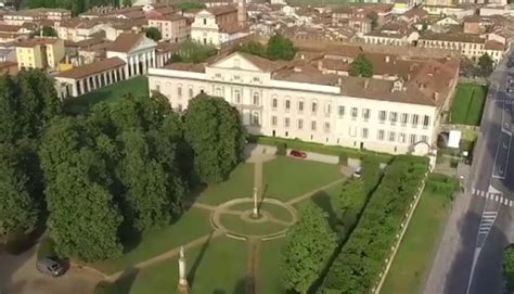 There are 3 ways to get from milan to belgioioso by bus, taxi or car. Castello di Belgioioso